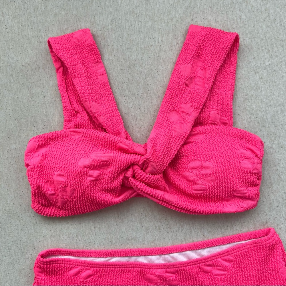 NEW full bikini set hot pink floral swimwear with twist details - Picture 3 of 12